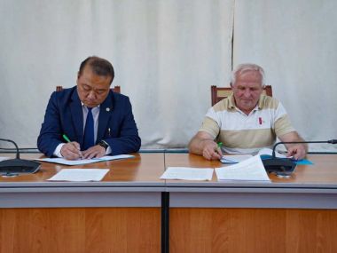 Врачи скорой медицинской помощи получили карты для проезда в лифтах