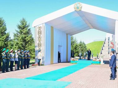 Президент: Мы никому не позволим посягать на наши священные ценности
