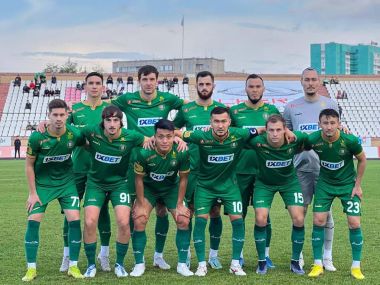 Аким области Абай поздравил команду «Елімай» с переходом в Премьер-Лигу