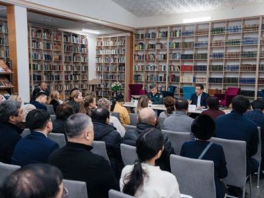 Инициативная группа предпринимателей ТД «Ақшың» встретилась с акимом области