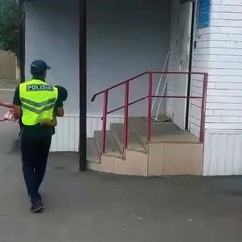 Полицейские области Абай за 12 минут доставили истекающего кровью ребенка в областную больницу