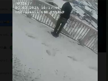 «Ты - красавчик»: подросток, стоявший на мосту в Семее, вне опасности