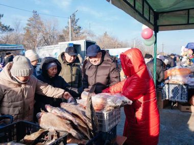 Прошла ярмарка социально-значимых продовольственных товаров