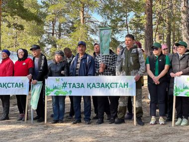 Территорию Святого ключа очистили жители Бескарагайского района