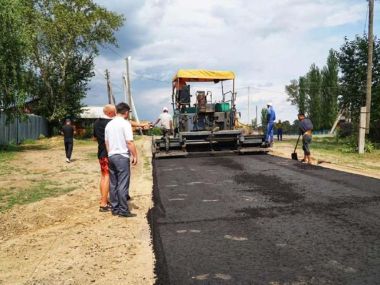 В Бескарагайском районе идет ремонт дорог и уличного освещения