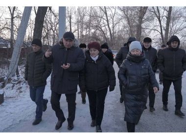 Аким города Талгат Муратов встретился с жителями дачных массивов Бобровка и Мурат