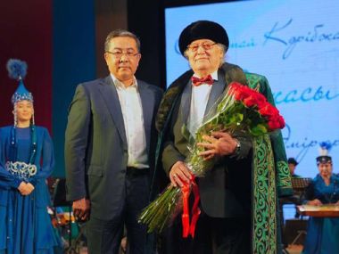 Состоялся вечер в честь 80-летия Отантая Кәрібжанұлы
