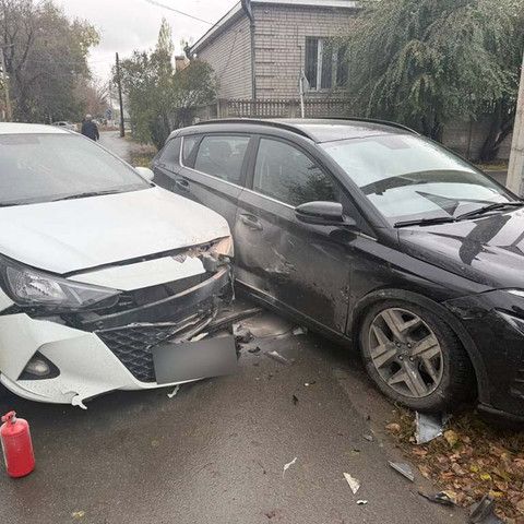 В Семее столкнулись два автомобиля Hyundai