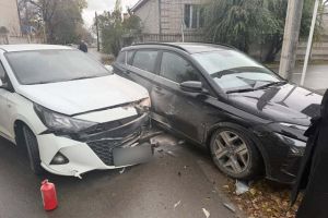 В Семее столкнулись два автомобиля Hyundai