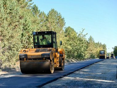 В Бескарагайском районе продолжается ремонт дорог