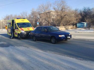 В Семее два пешехода пострадали на переходах