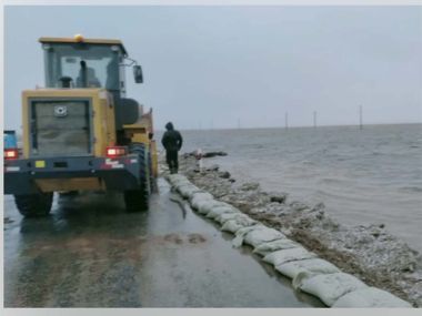 В шести областях из-за перелива талых вод закрыты дороги