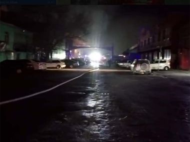 Пожар произошел на крупнейшем вещевом рынке Семея