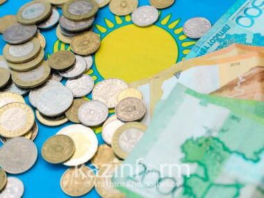В Казахстане с 1 июля повысят пособия