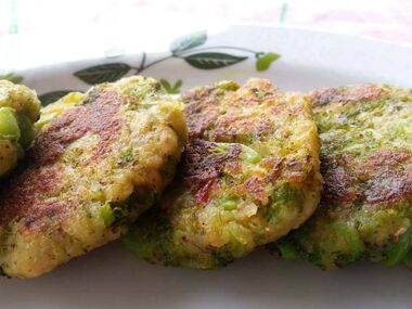 Диетические котлеты из брокколи