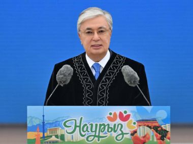 Президент поздравил казахстанцев с праздником Наурыз