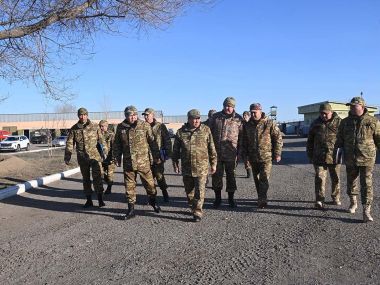 Начальник Генерального штаба проинспектировал воинские части и учреждения на востоке страны