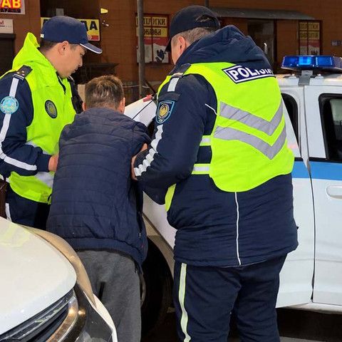 Алкоголь не согревает: полиция области Абай предупреждает об опасности опьянения в холода