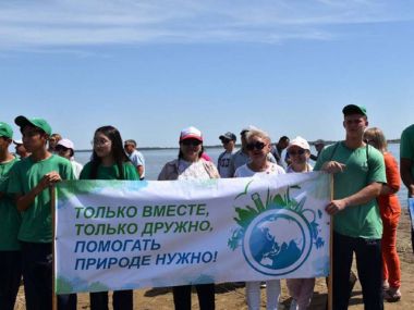 Масштабная уборка в рамках акции «Таза Қазақстан» прошла в городах и районах области Абай