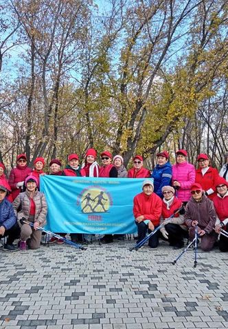 Мини-марафон скандинавской ходьбы в честь Дня Республики Казахстан прошел в Семее