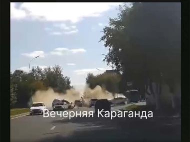 В Караганде произошло ДТП с участием шести автомобилей