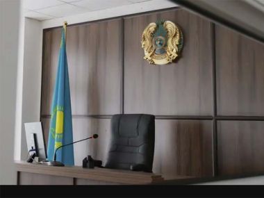 Убийство семилетней падчерицы: в Алматы судят известную общественницу