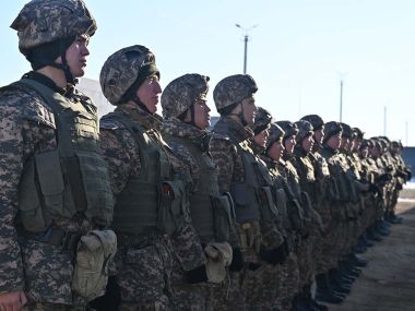 Солдаты выполнили первые упражнения по стрельбе