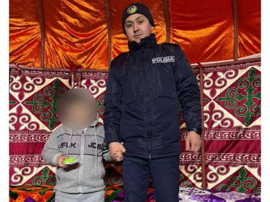 Полицейские области Абай нашли потерявшегося мальчика во время празднования Наурыз