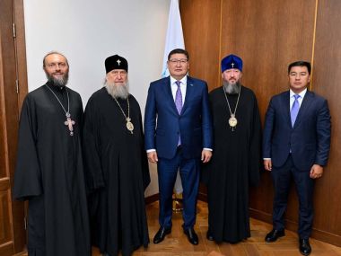 Берик Уали встретился с митрополитом Астанайским и Казахстанским