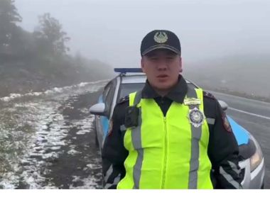 На некоторых трассах ВКО наблюдается гололедица