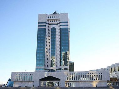 Президент подписал ряд указов о новых назначениях и переназначениях
