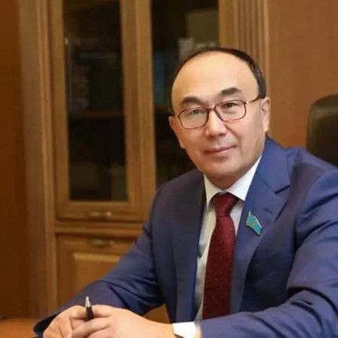 Контракт ректора ЕНУ Ерлана Сыдыкова не будет продлен