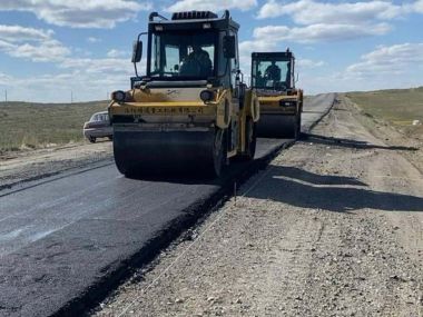 В Аягозе и Абайском районе ремонтируют дороги