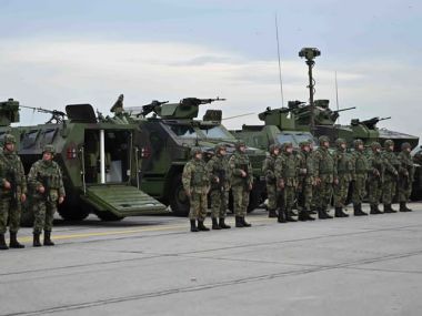 В Сербии на выставке военной техники побывал Токаев