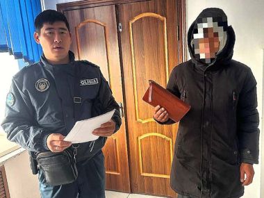 В Аягозе полицейские по горячим следам задержали вора-рецидивиста