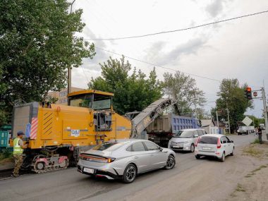 В областном центре продолжаются работы по среднему ремонту дорог