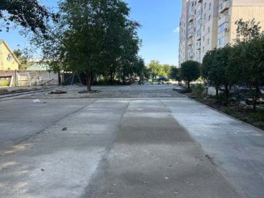 Нурбол Нурсагатов встретился с жителями дома по адресу Уральская, 9