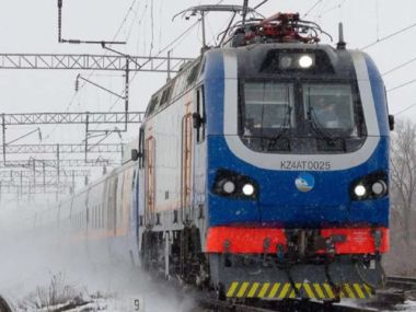 На День независимости и Новый год запустят дополнительные поезда