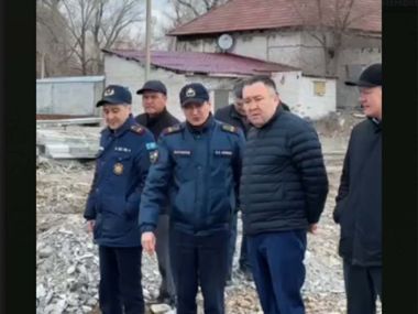 Аким города посетил районы возможного подтопления