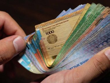 Трудоустройство за 350 000 тенге обещала жительница области