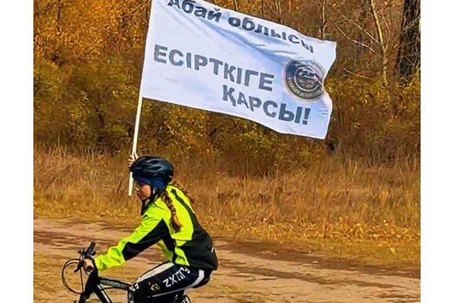 80 подростков приняли участие в велогонке в областном центре