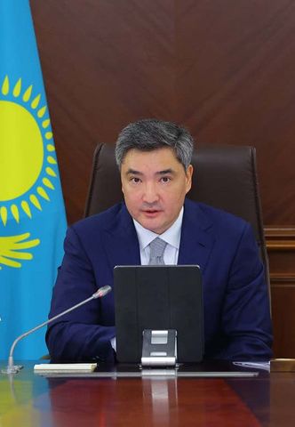 Олжас Бектенов на совещании о ходе подготовки к отопительному сезону заслушал Берика Уали