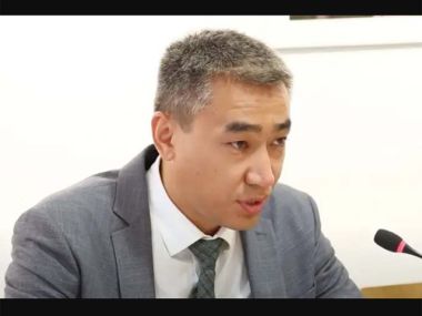 Минтруда - о смене часового пояса