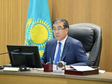 Когда похолодает и начнет идти снег, мы начинаем срочно ремонтировать дороги – аким области