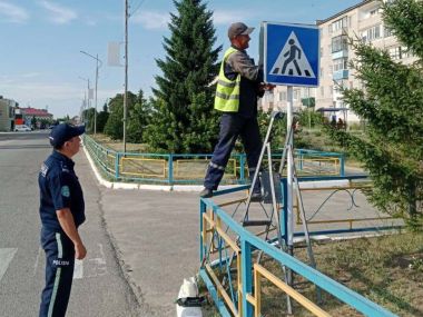 В области Абай обновлены дорожные знаки для повышения безопасности