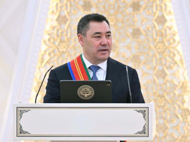 Президент наградил Жапарова орденом 