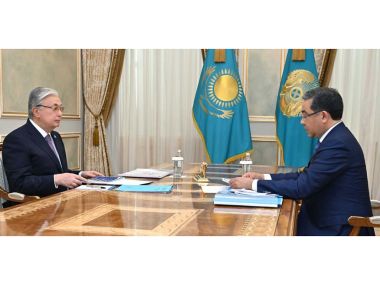 Глава государства принял акима области Абай Нурлана Уранхаева