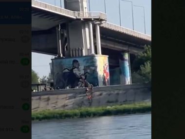 В области Абай военнослужащие МЧС спасли двух детей