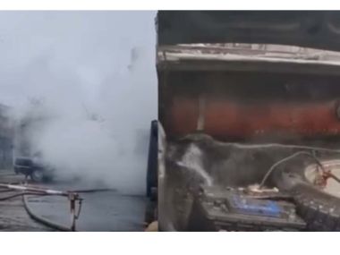 В гаражном кооперативе загорелся автомобиль на газу