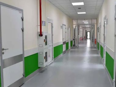 Нападение на ребенка в лифте: пострадавшего малыша готовят к выписке из больницы